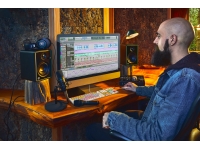 Mackie Studio Bundle Mackie Studio Bundle